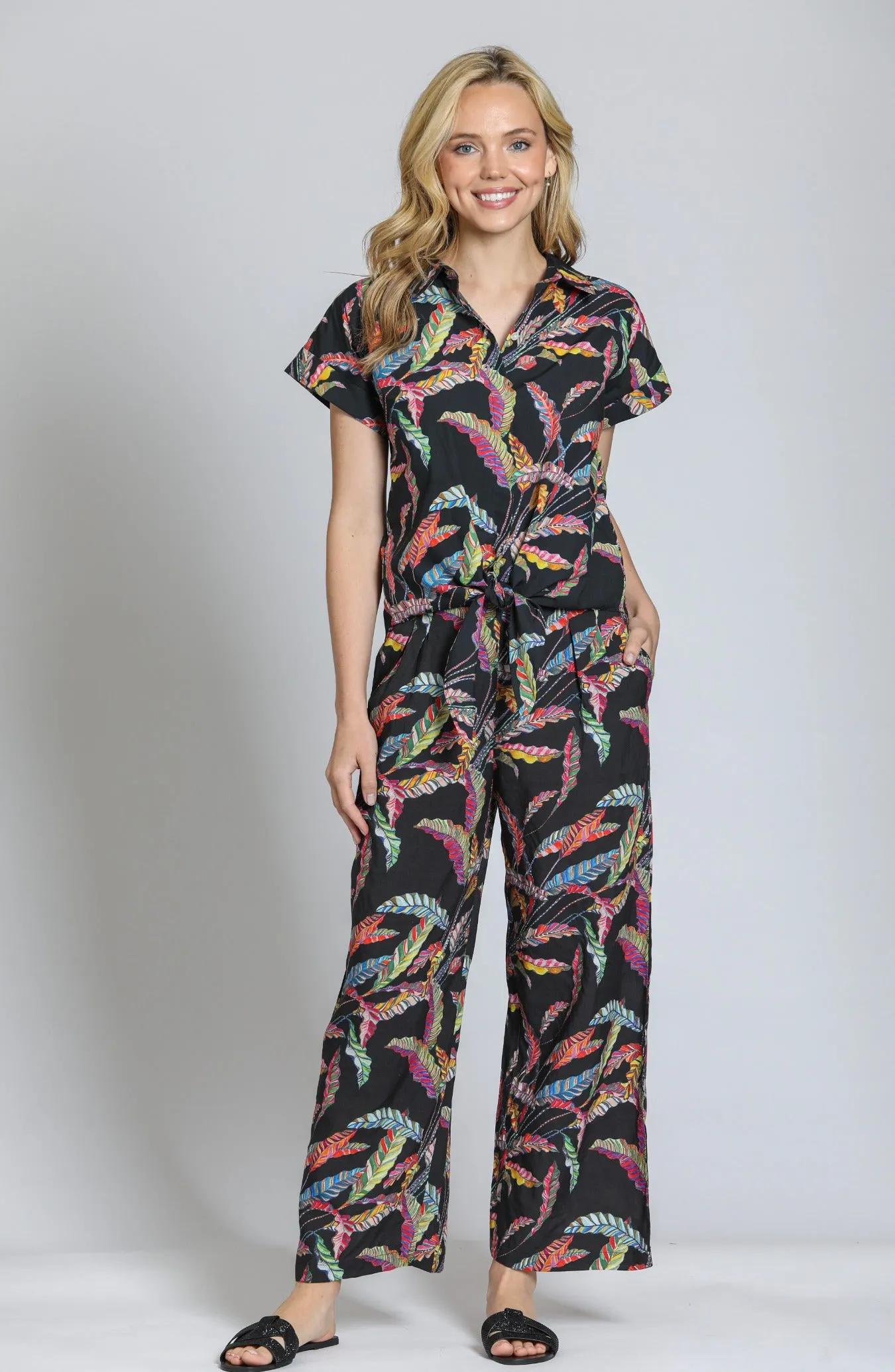 APNY Crop Wide Leg Pant  Black Multi