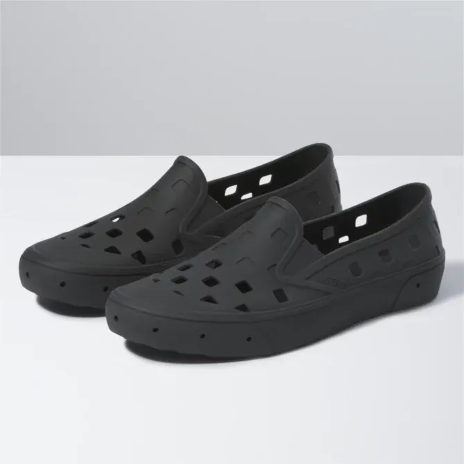 Slip-On Trek - Black